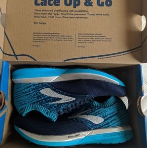 Brooks Runnign Ricochet Shoe 7 BNIB